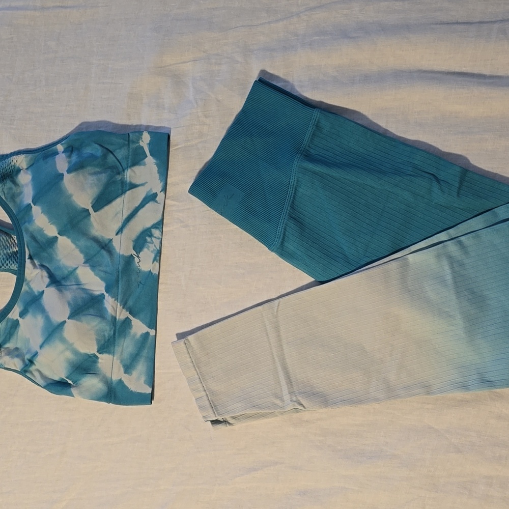 Ombre WorkOut Set - Picture 4 of 6